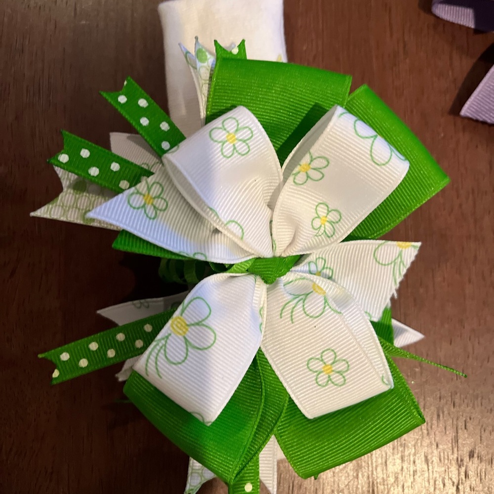 Handmade bows/headbands. - Picture 2 of 4